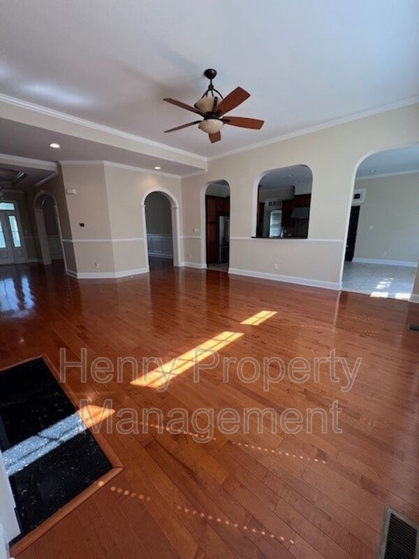 Spacious 5 Bedroom Home in Bishopsgate Subdivision Cary, NC property image