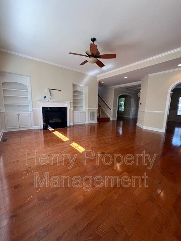 Spacious 5 Bedroom Home in Bishopsgate Subdivision Cary, NC property image