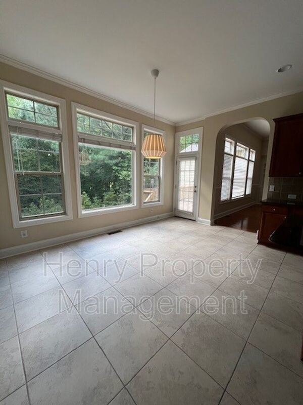 Spacious 5 Bedroom Home in Bishopsgate Subdivision Cary, NC property image