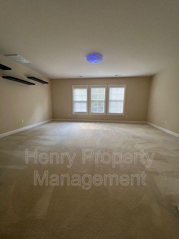 Spacious 5 Bedroom Home in Bishopsgate Subdivision Cary, NC property image