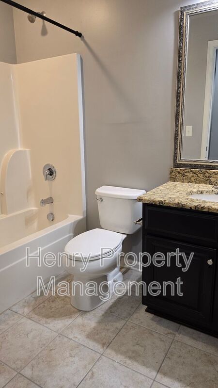 Stunning 3-Bedroom Brick End Unit Townhome in West Cary property image