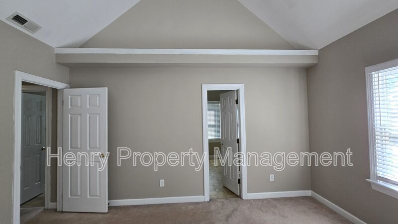 Four Bedroom Home in Brookstone Subdivision, West Cary property image