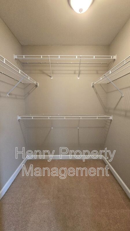 Four Bedroom Home in Brookstone Subdivision, West Cary property image