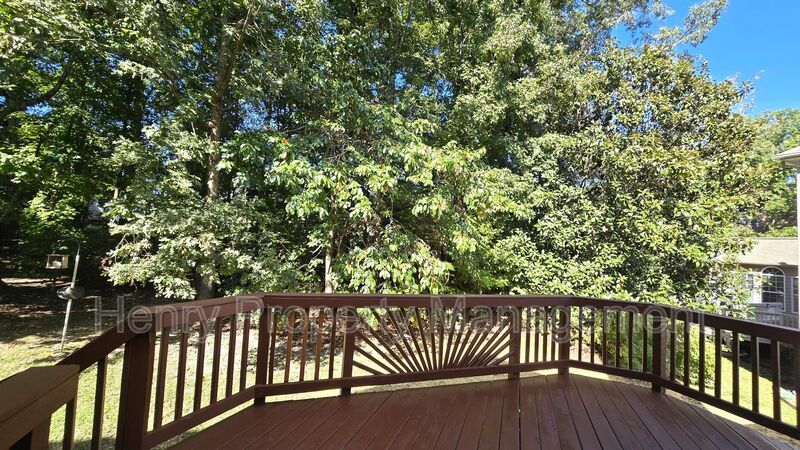 Four Bedroom Home in Brookstone Subdivision, West Cary property image