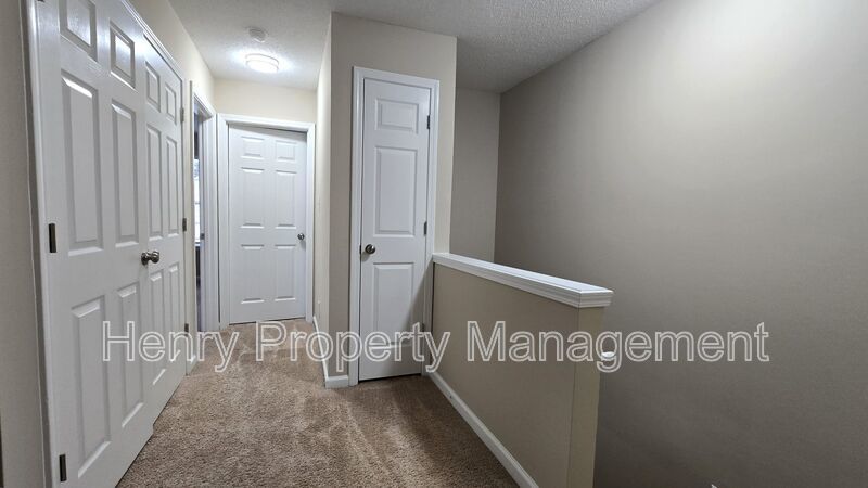 Three Bedroom Townhome off Kildaire Farm Rd in Cary property image