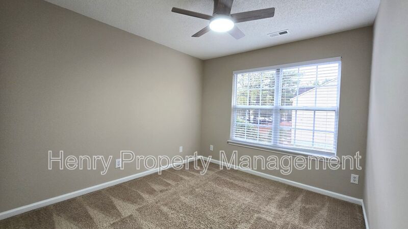 Three Bedroom Townhome off Kildaire Farm Rd in Cary property image