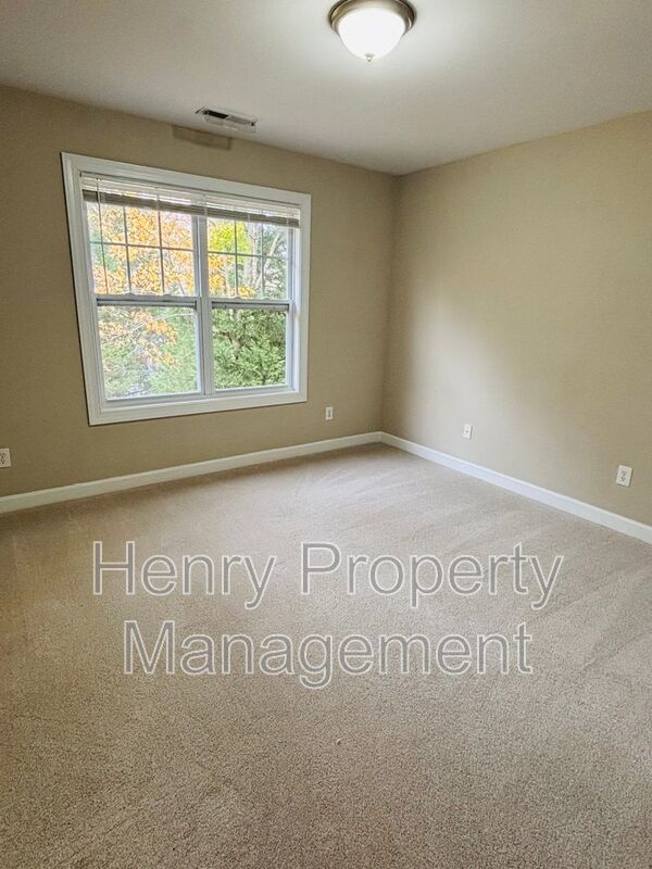 Spacious 3 Bedroom Home in Holly Glen Subdivision, Holly Springs property image