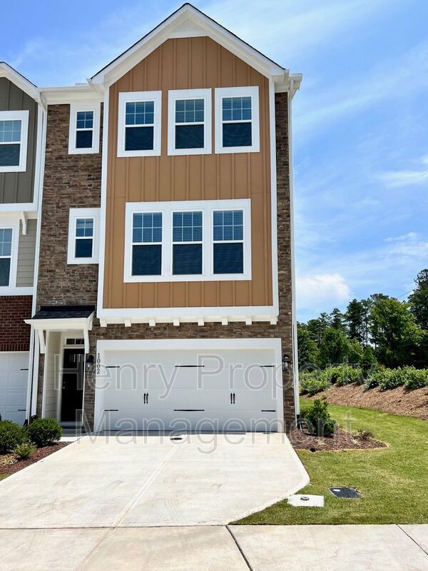4 Bedroom Town Home in Ellis Crossing property image