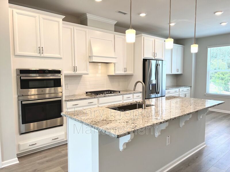 4 Bedroom Town Home in Ellis Crossing property image