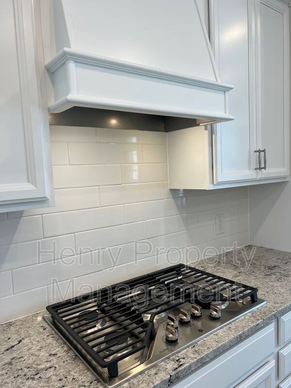 4 Bedroom Town Home in Ellis Crossing property image