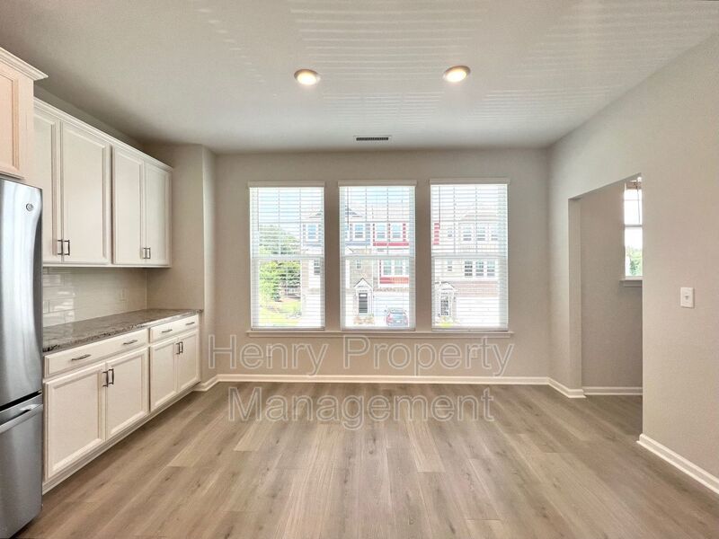 4 Bedroom Town Home in Ellis Crossing property image