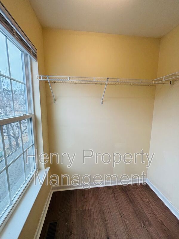 4 Bedroom Home in Tyron Place Subdivision, Raleigh property image