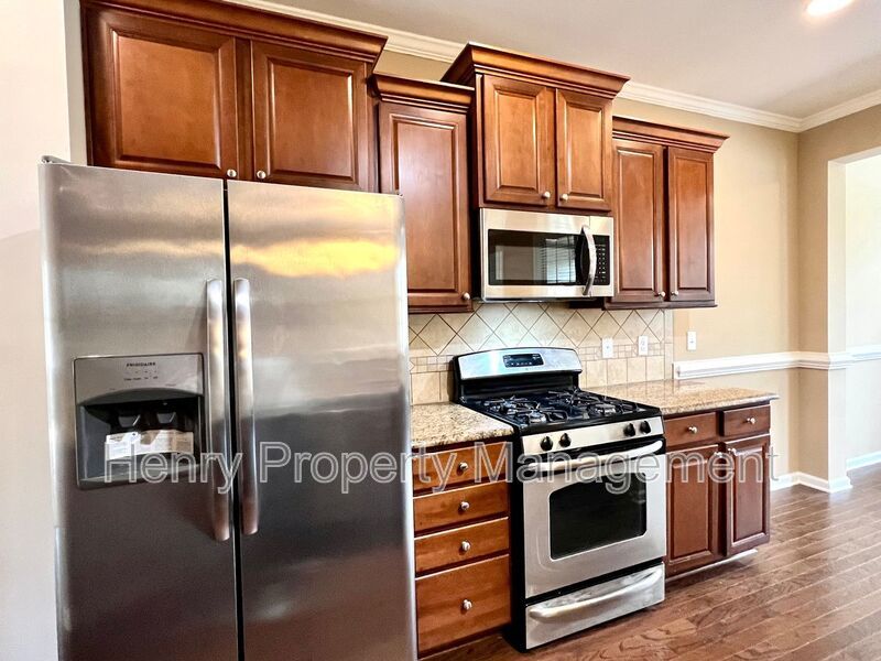 3 Bedroom Townhome in Glenwood Station Subdivision, Raleigh property image