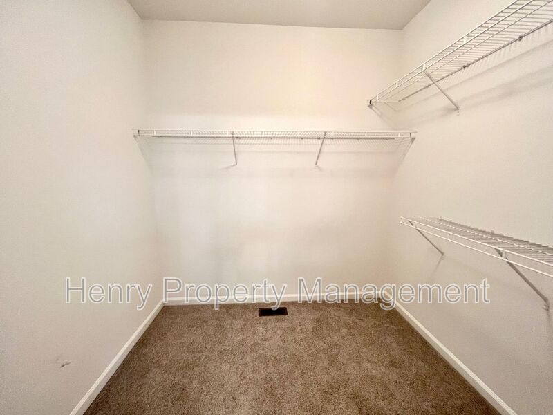 3 Bedroom Townhome in Glenwood Station Subdivision, Raleigh property image