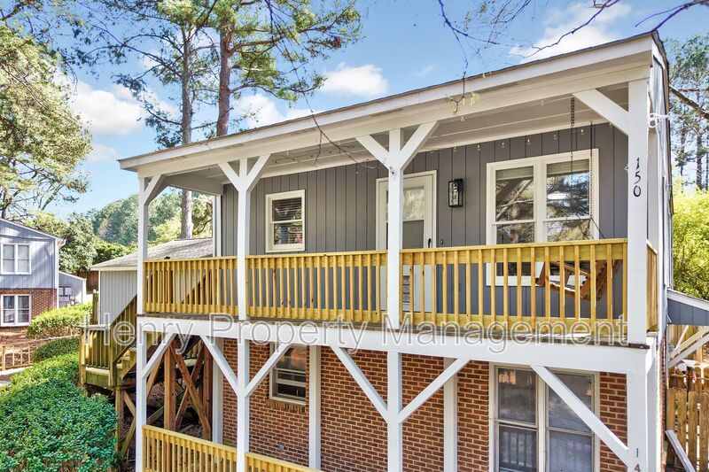 Two Bedroom Condo in Carmichael Condos Subdivision, Cary property image