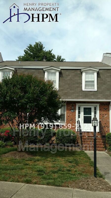 3 Bedroom Townhome in Village Green Subdivision, Cary property image