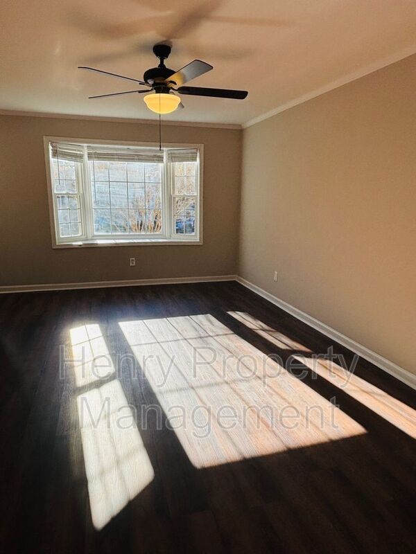 3 Bedroom Townhome in Village Green Subdivision, Cary property image