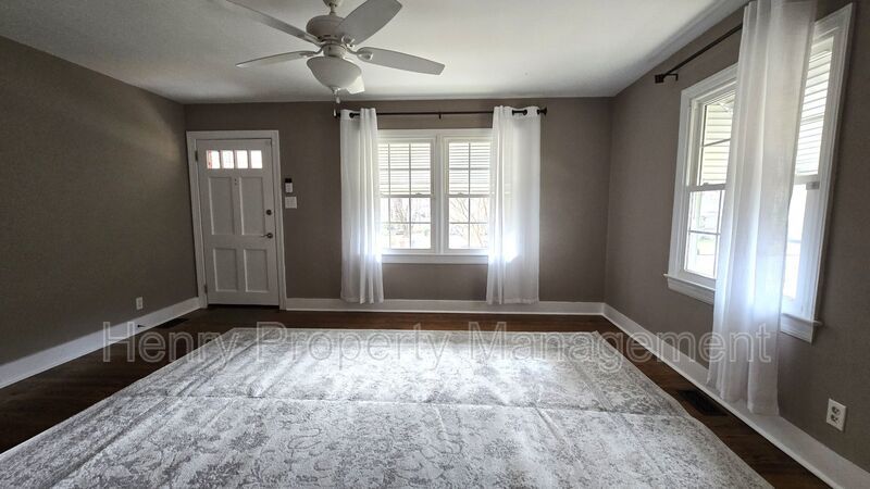 COMING SOON: Two bedroom Ranch Home in the heart of Downtown Cary property image