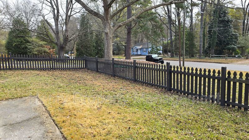 COMING SOON: Two bedroom Ranch Home in the heart of Downtown Cary property image