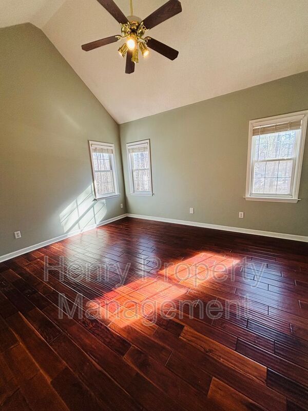 Adorable 3 Bedroom Home in Woods of Ashbury Subdivision Raleigh property image