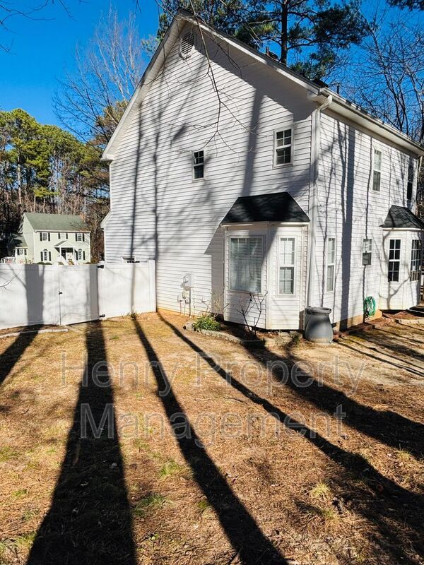 Adorable 3 Bedroom Home in Woods of Ashbury Subdivision Raleigh property image