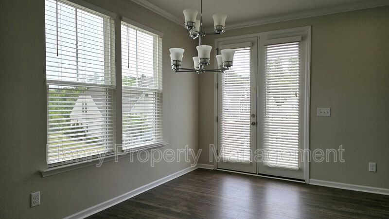 Three Bedroom Townhome in Villages of Apex Subdivision property image