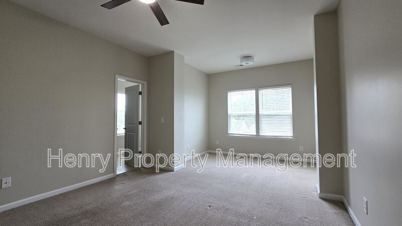 Three Bedroom Townhome in Villages of Apex Subdivision property image