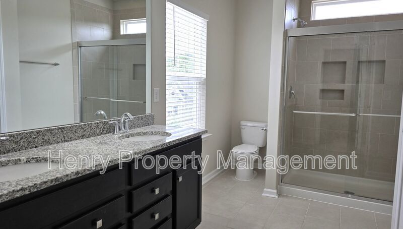 Three Bedroom Townhome in Villages of Apex Subdivision property image