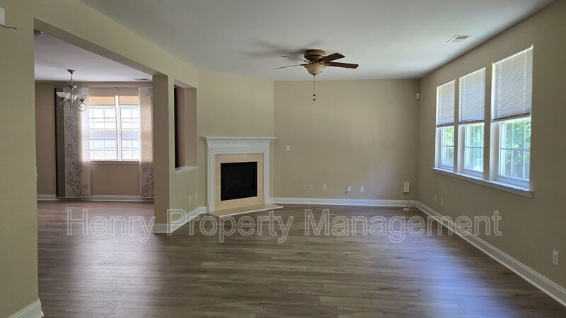 Four bedroom Home in Ravenstone Subdivision, Durham property image
