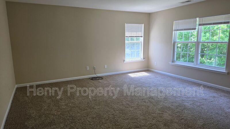 Four bedroom Home in Ravenstone Subdivision, Durham property image