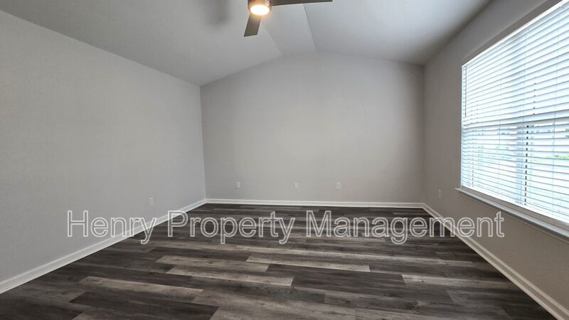Three Bedroom Home in Autumn Park Subdivision, Holly Springs property image