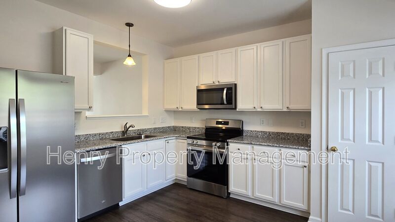 Three Bedroom Townhome in Bradley Terrace, Apex property image