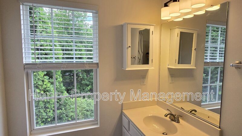 Three Bedroom Townhome in Bradley Terrace, Apex property image