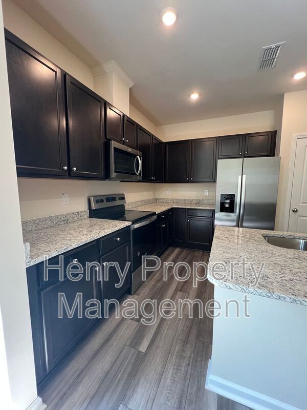 3 Bedroom Townhome in McKenzie Meadows Subdivision, Wendell property image