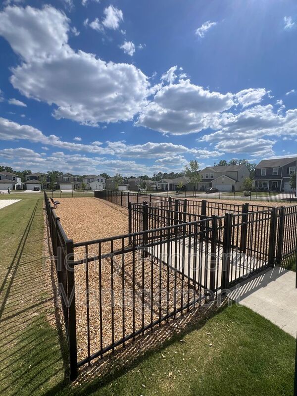 3 Bedroom Townhome in McKenzie Meadows Subdivision, Wendell property image