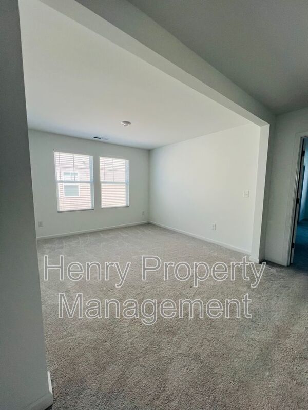 3 Bedroom Townhome in Finley Landing Subdivision, Smithfield property image