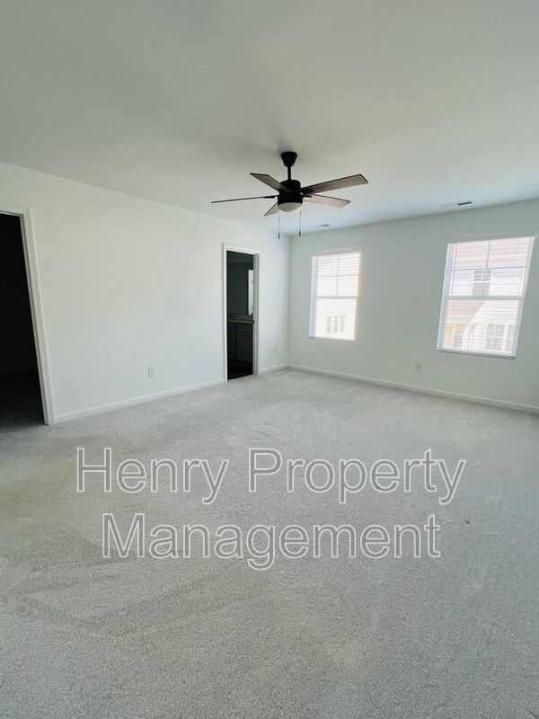 3 Bedroom Townhome in Finley Landing Subdivision, Smithfield property image