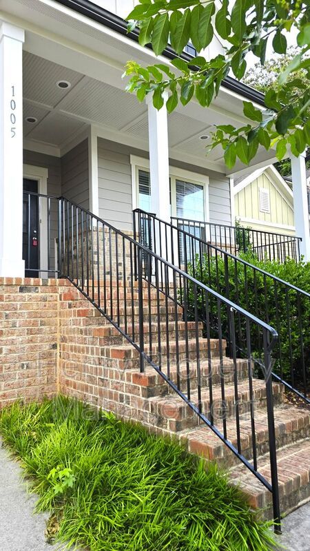Five Bedroom Home in the Heart of Apex - Magnolia Walk Subdivision property image