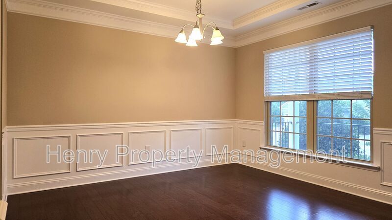 Five Bedroom Home in the Heart of Apex - Magnolia Walk Subdivision property image