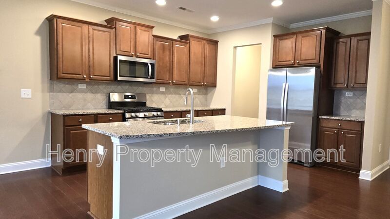Five Bedroom Home in the Heart of Apex - Magnolia Walk Subdivision property image