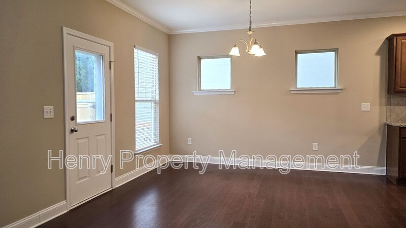 Five Bedroom Home in the Heart of Apex - Magnolia Walk Subdivision property image