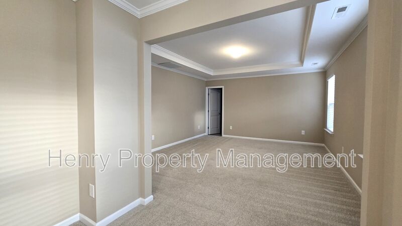 Five Bedroom Home in the Heart of Apex - Magnolia Walk Subdivision property image
