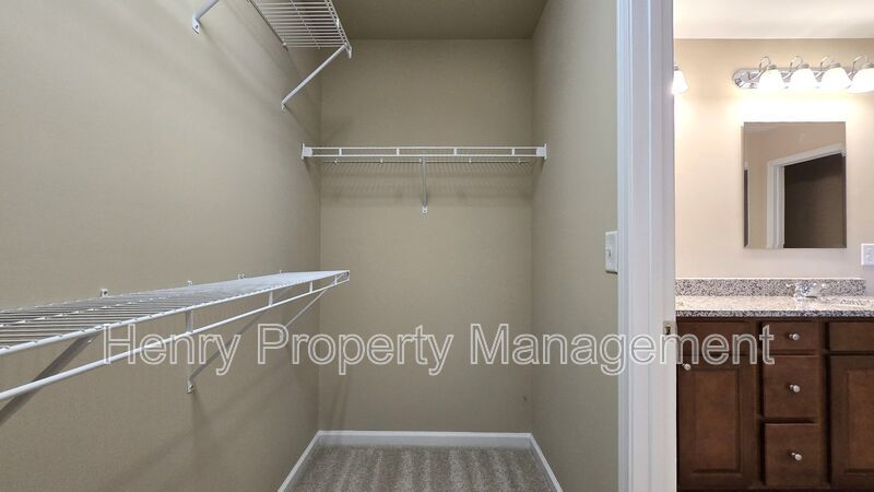 Five Bedroom Home in the Heart of Apex - Magnolia Walk Subdivision property image