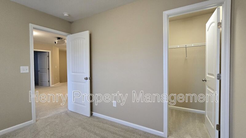 Five Bedroom Home in the Heart of Apex - Magnolia Walk Subdivision property image