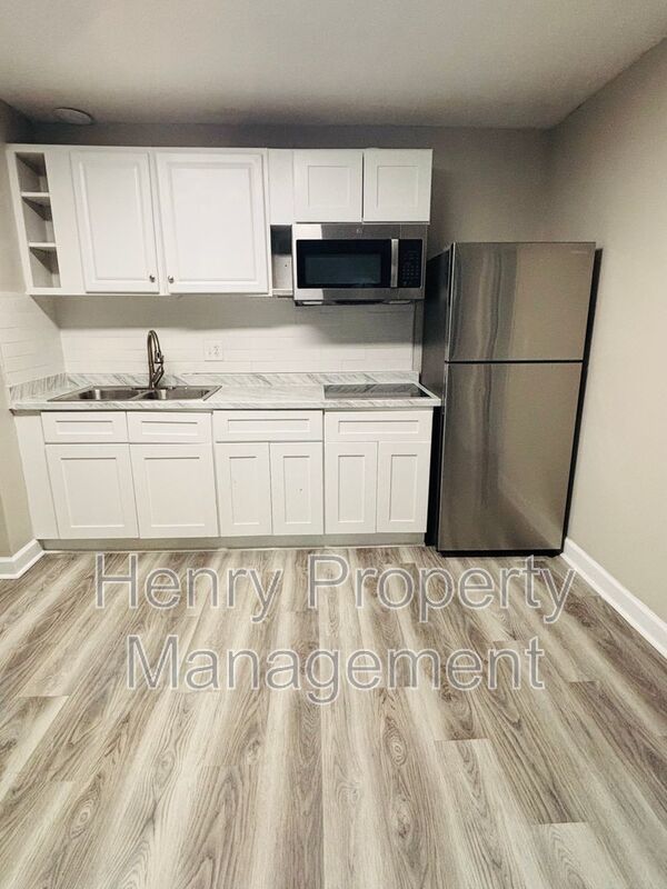 2 Bedrooms, 1 Bath One Story Duplex Near Downtown Durham property image