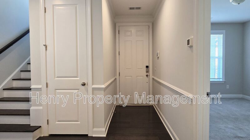 Four Bedroom End-Unit Townhome in Townes at Westford Subdivision, Apex property image