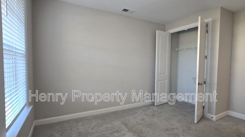 Four Bedroom End-Unit Townhome in Townes at Westford Subdivision, Apex property image