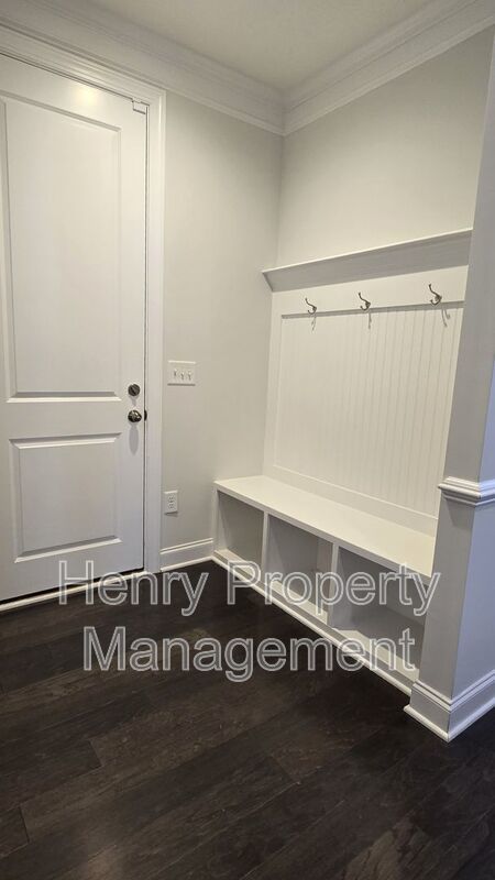 Four Bedroom End-Unit Townhome in Townes at Westford Subdivision, Apex property image