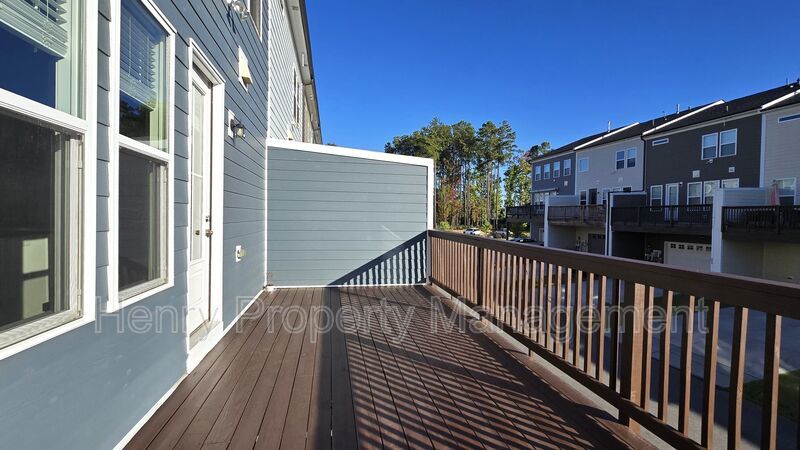 Four Bedroom End-Unit Townhome in Townes at Westford Subdivision, Apex property image