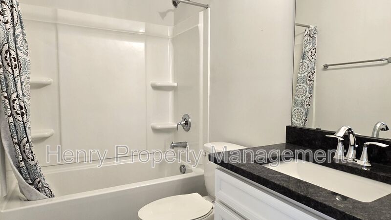 Four Bedroom End-Unit Townhome in Townes at Westford Subdivision, Apex property image